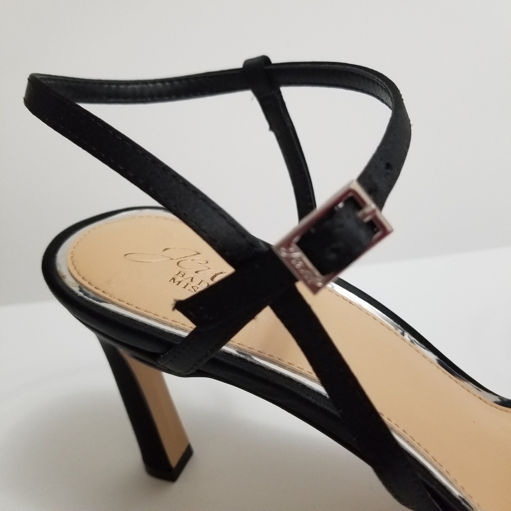 🆕️⬇️Jewel Badgley Mischka Patsy Strappy Crystal Embellished Heel - Picture 8 of 16